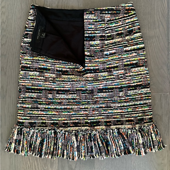 Ann Taylor - Fitted Colorful Skirt - Picture 3 of 3